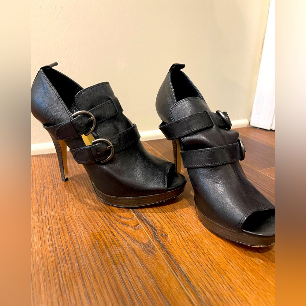 Coach Pumps SZ 9.5